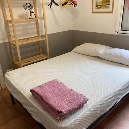 罗马露营酒店 3*