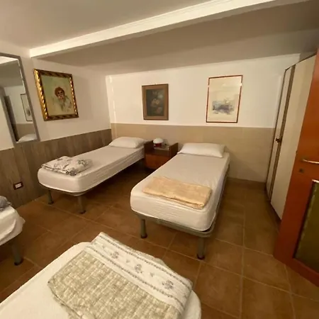 罗马露营酒店 假日公园 3*