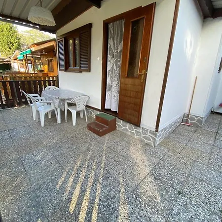 罗马露营酒店 3*