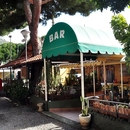 假日公园 罗马露营酒店 文蒂米利亚