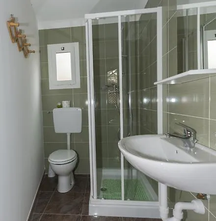 罗马露营酒店 3*