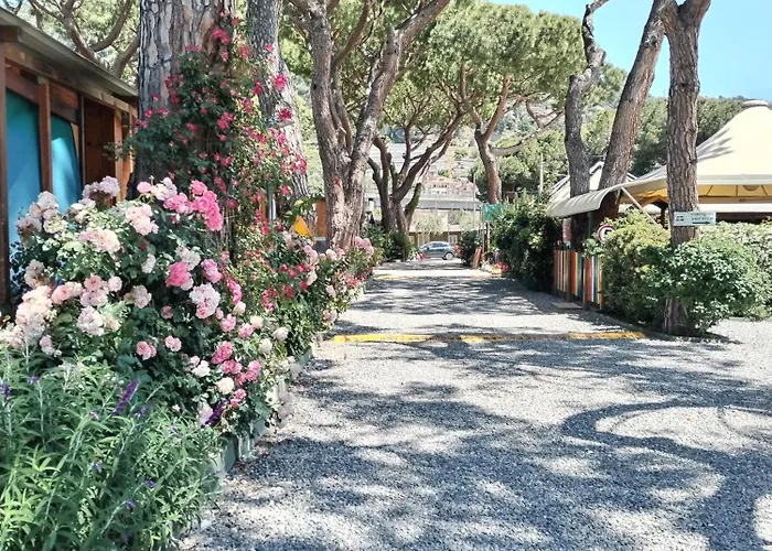 Aldeamento Turístico Roma 3*